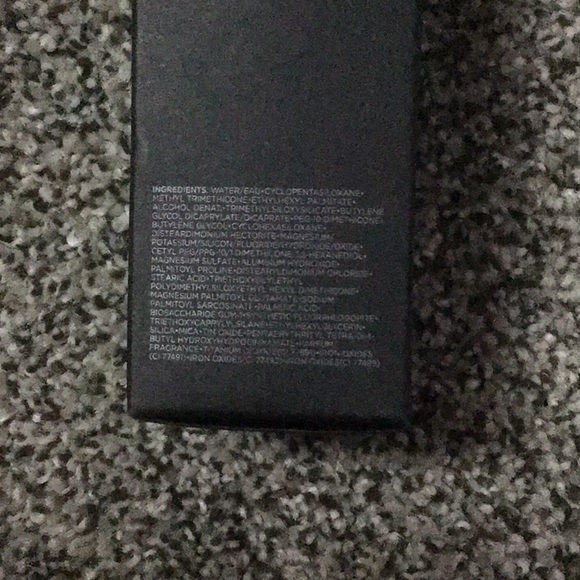 NWT Avon ink lasting foundation in neutral sand - Picture 4 of 7